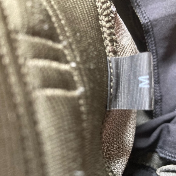 Lululemon men’s T.H.E linerless short 9” - Picture 6 of 11